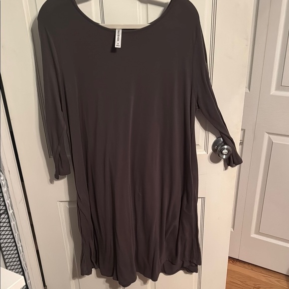 Zenana Outfitters Dresses & Skirts - 🏷️CLEARANCE🏷️Zenana Premium Charcoal dress